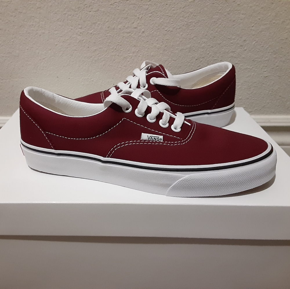 Vans - Picture 1 of 4